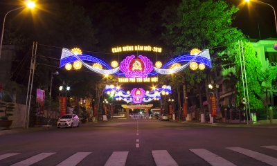 Đường phố TP. Thủ Dầu Một - Bình Dương rực rỡ đón chào năm mới 2016